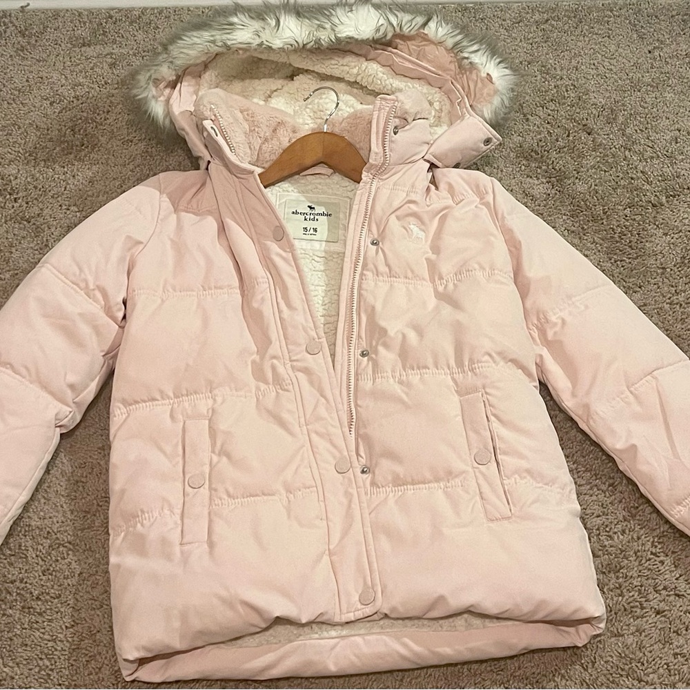 Abercrombie Finch girls jacket 15/16. Pink.  Great shape!!!
